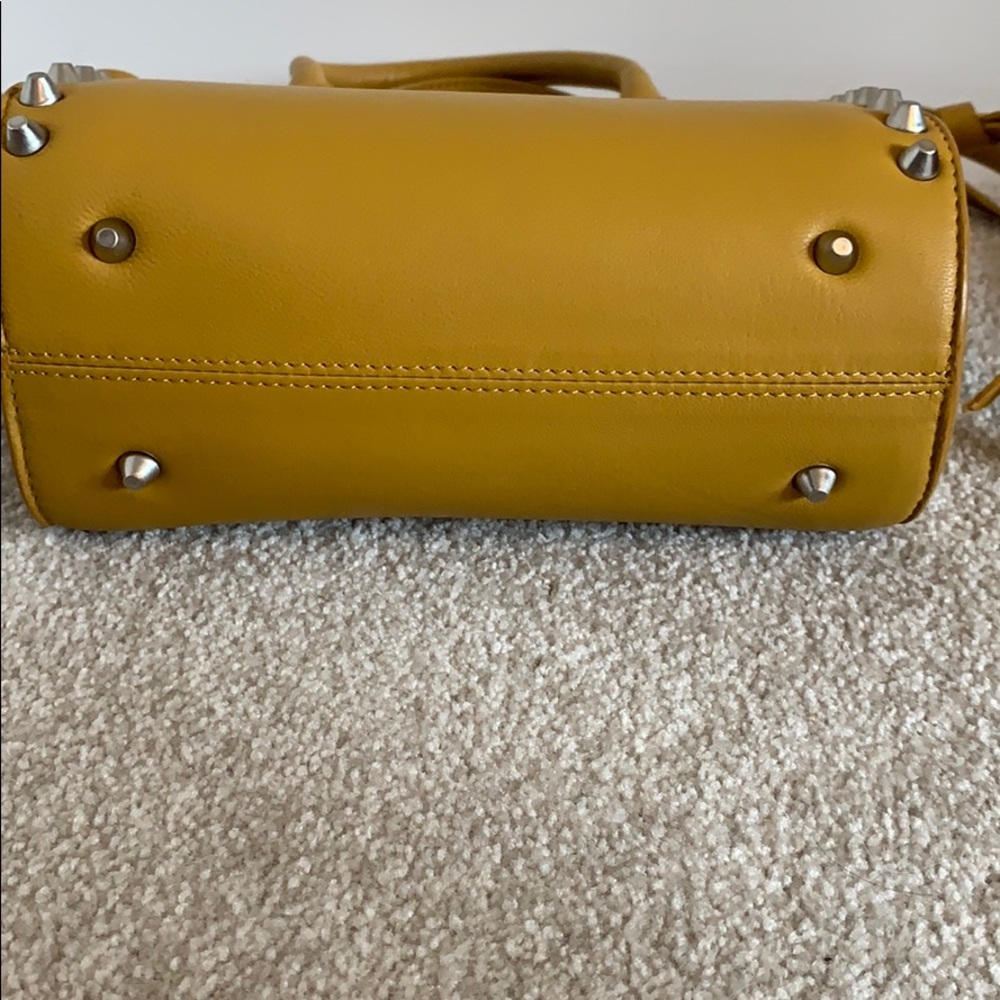 Sorial mustard crossbody handbag - Picture 5 of 7
